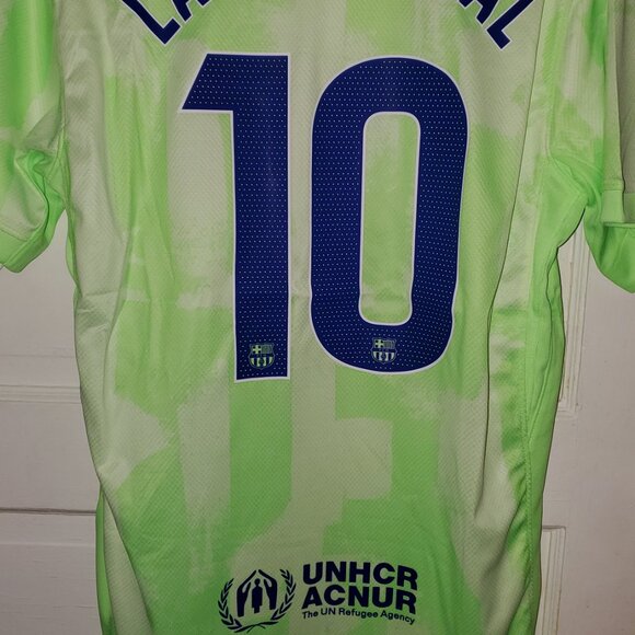 Barcelona Lamine Yamal #10 Away Jersey Mens Size Large - Picture 10 of 10